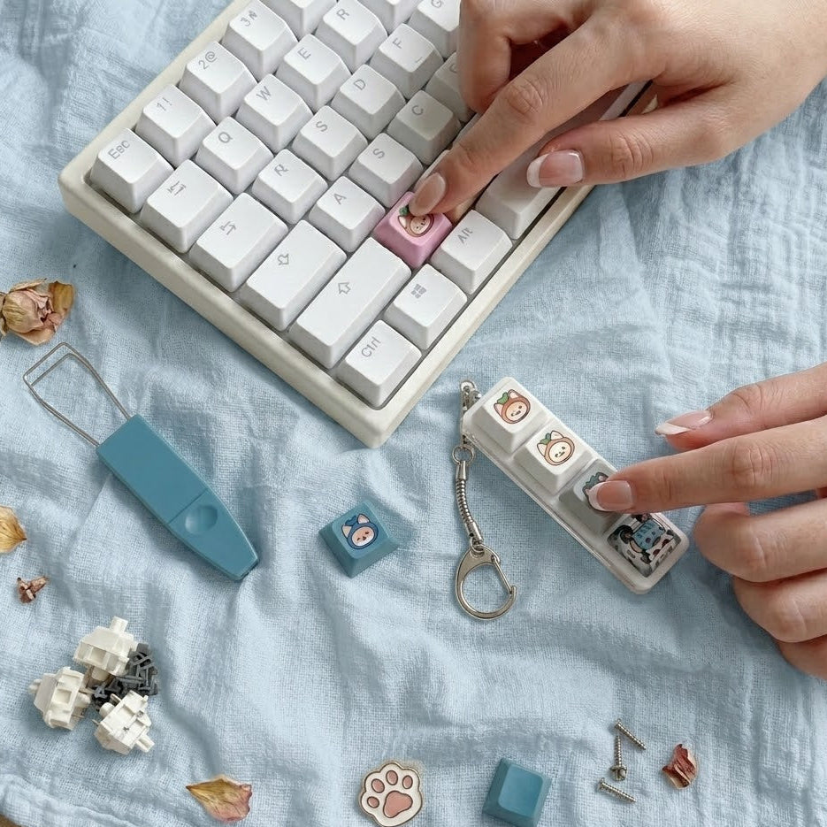 Mini Mechanical Keyboard Keychain